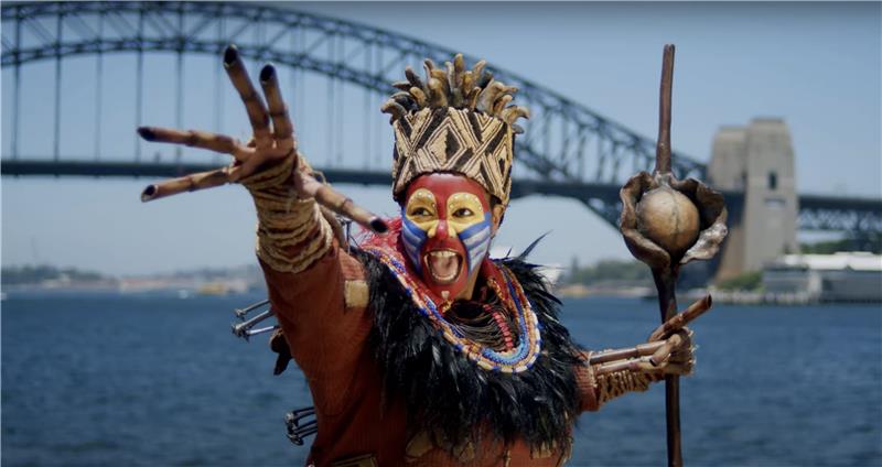 Rafiki in front of Harbour Bridge Sydney Australia